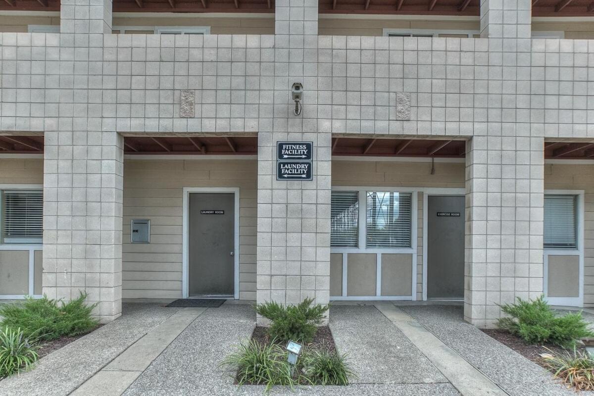 Walk To Broadway Riverfront Condo With Pool Nashville Eksteriør billede
