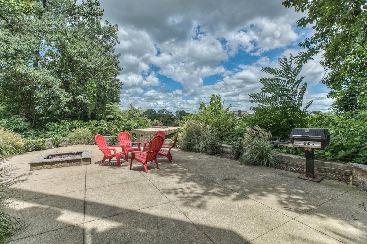 Walk To Broadway Riverfront Condo With Pool Nashville Eksteriør billede